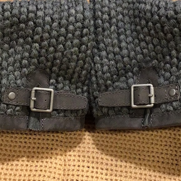 UGG boots - Picture 8 of 8